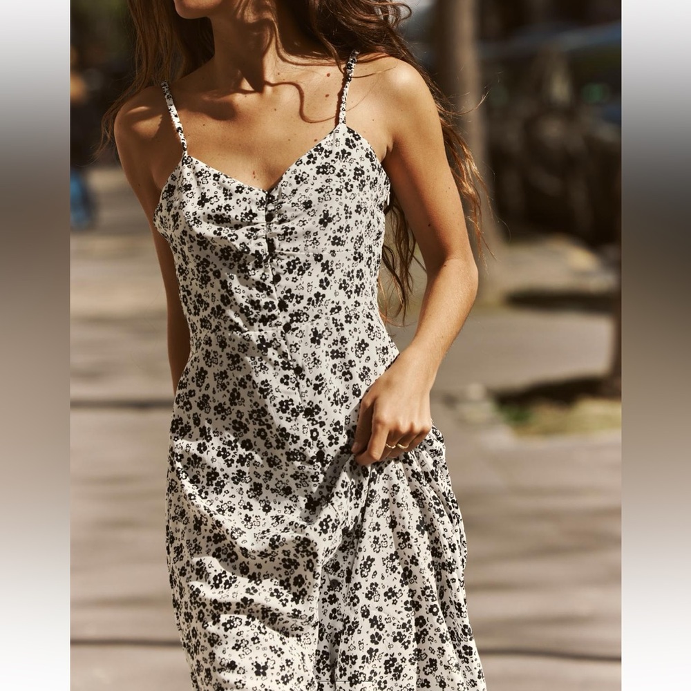 New Zara Black/Floral Midi Dress